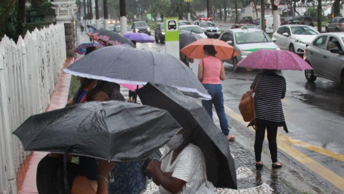 Semana será de chuva e frio na Baixada Santista